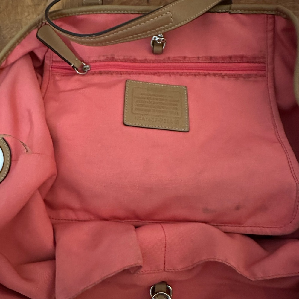 Tan Leather Coach Tote Bag - Picture 6 of 9